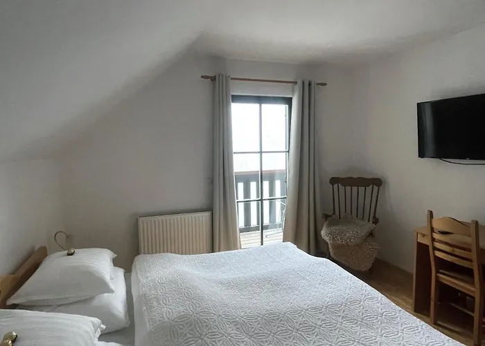 On The Slope Pohorje 11 アパート